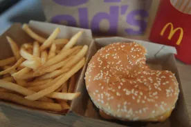 How does E. coli spread at a big chain like McDonald’s?